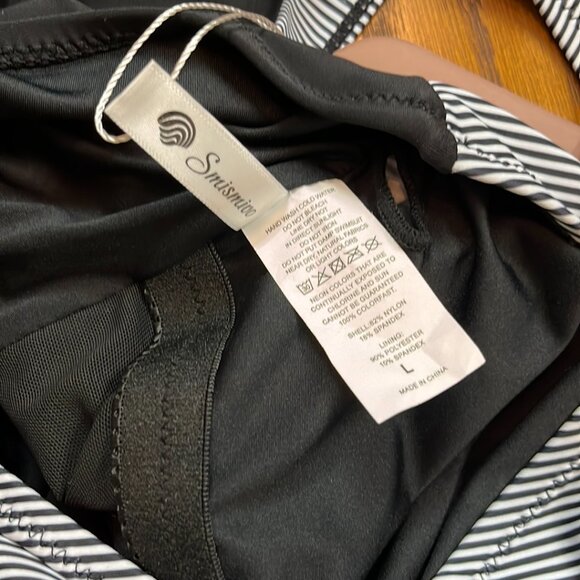 Smismivo One Piece Bathing‎ Suit Size L Padded - Picture 4 of 4